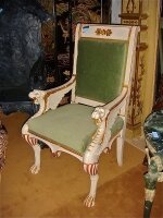 14. Кресло. Ампир антикварное. Около 1850 года. Цена 2500 евро.