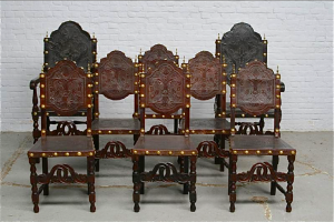 38. Два кресла и шесть антикварных стульев. Около 1880 года.