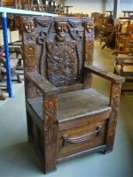 Антикварное Кресло. Около 1800 г. 69x53x122 см. Цена 1900 евро