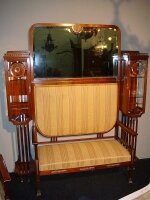 204. Салон - комплект антикварной мебели для гостинной: зеркало, диван, 2 кресла, 4 стула. Около 1900 г. Цена 10000 евро.