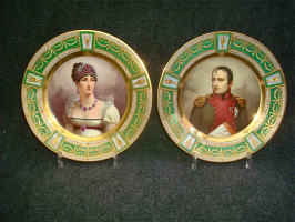 27. Пара антикварных тарелок Наполеон и Жозефина. Германия. Около 1900 года. Диамер 24 см. 4000 евро