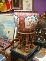 80. Антикварная Китайская ваза на подставке. 19 век.