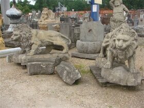 35. Пара антикварных каменных львов, садовая скульптура. 19 век.