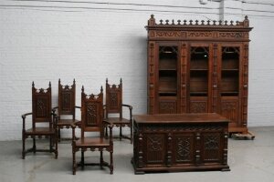 36. Антикварный Кабинет в неоготическом стиле. Комплект: письменный стол, книжный шкаф и 4 кресла. Около 1830 год.