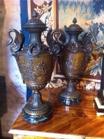 288. Пара антикварных бронзовых ваз. 19 век.