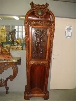 Антикварный Шкафчик с часами Арт-нуво (модерн). Высота 225 см. Цена 10000 евро