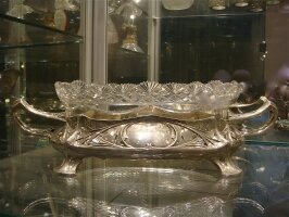 22. Серебряная антикварная ваза. 19 век. Цена 4000 евро